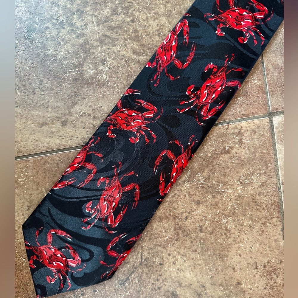 Steamed crabs Maryland Chesapeake blue crabs black & red tie Steve Harris